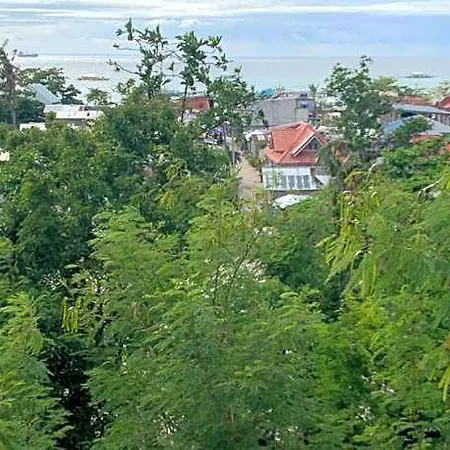 Crown Malapascua