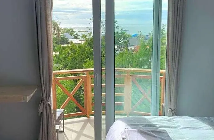 Hotel Crown Malapascua